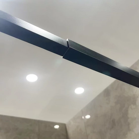 Ręcznik i mydelniczka Rochelle Black 80 cm